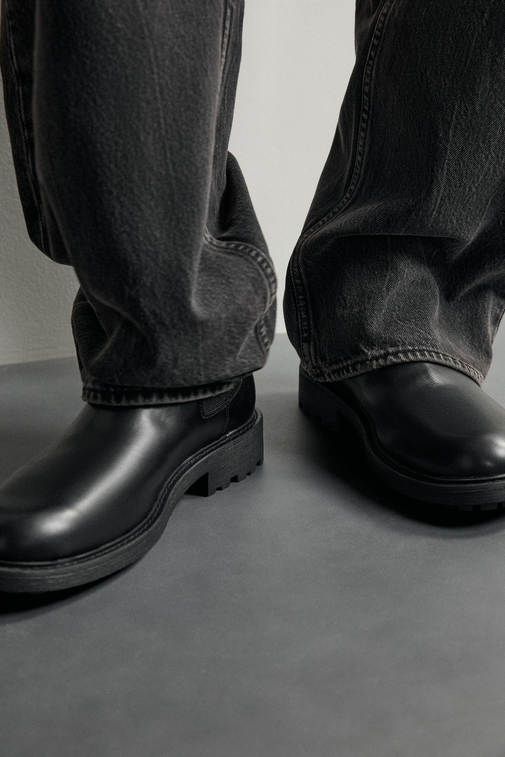 TRACK SOLE CHELSEA BOOTS